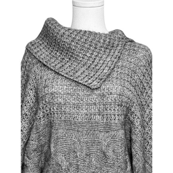 Fabiola Anthropologie Gray Cable Knit Split Cowl Neck Batwing Sweater Small Boho - Picture 2 of 9